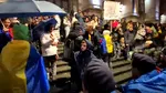 VIDEO | Susținătorii lui Călin Georgescu, înmărmuriți după vestea că fostul prezidențiabil rămâne în spatele gratiilor. Liniște în fața Curții de Apel București