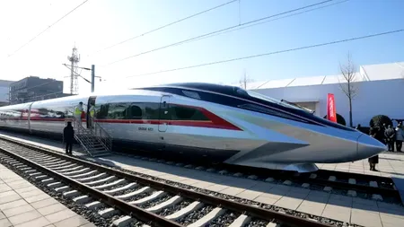 Chinezii au construit cel mai rapid tren din lume, care a depășit trenurile japoneze și germane. Care este viteza amețitoare cu care circulă