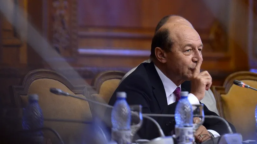 Traian Băsescu rămâne jucător: Dacă aș fi în locul lui Klaus Iohannis, aș fi călare pe ei