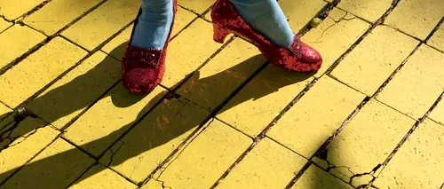 FBI l-a găsit pe HOȚUL pantofilor lui Dorothy, personajul din Vrăjitorul din Oz