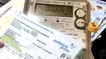 UE cere statelor membre să reducă taxele pe energie pentru a reduce costul facturilor. În România, două treimi din factură reprezintă taxe și accize