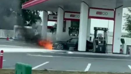 A fost pericol de EXPLOZIE pe Centura Capitalei, după ce o mașină a luat foc într-o benzinărie
