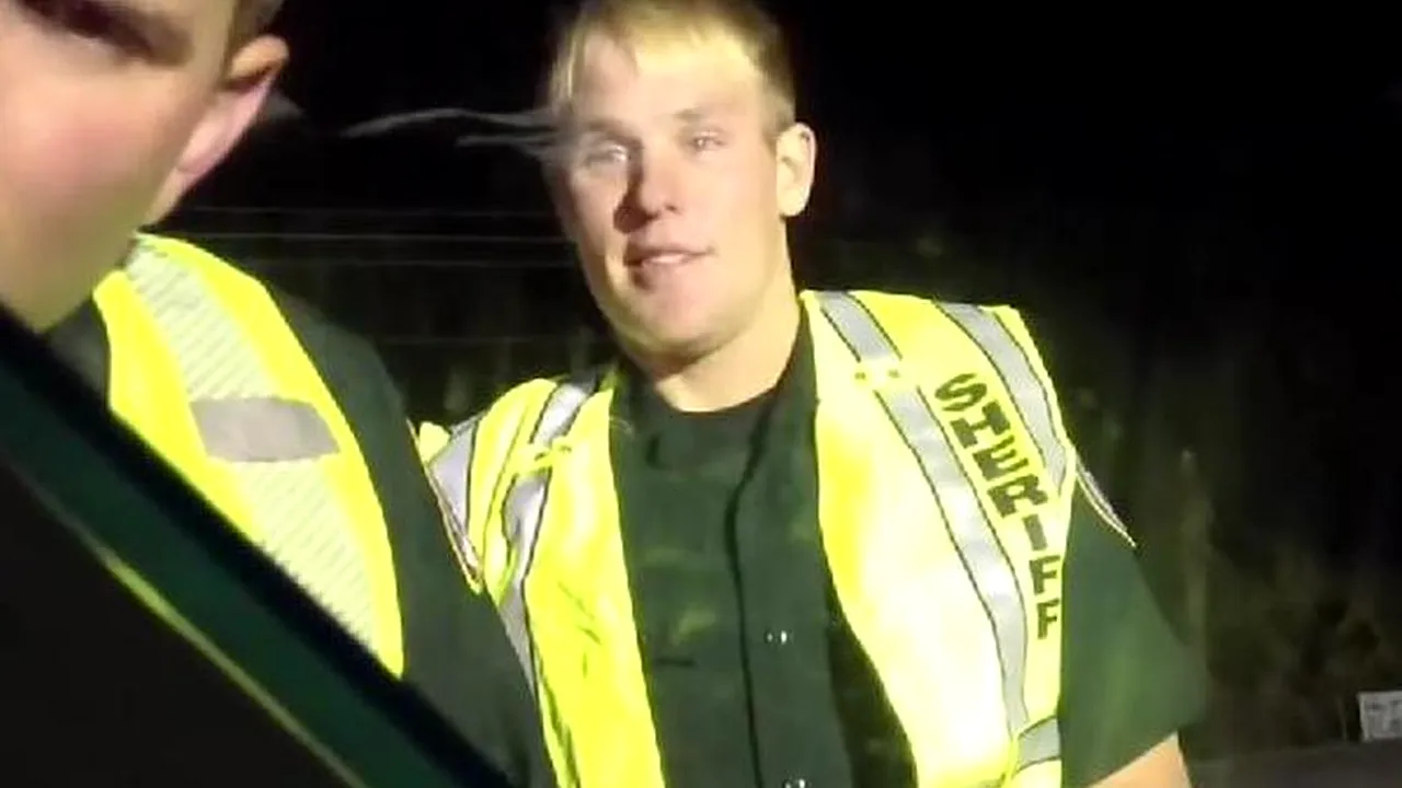 Un avocat din Florida a găsit RĂSPUNSUL pentru șoferii care sunt opriți de poliția rutieră 