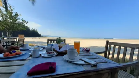 AMENDĂ. Cunoscut politician, și-a serbat soția pe malul mării, la Eforie, și a pus VIDEO pe Facebook! Reacția Poliției Române