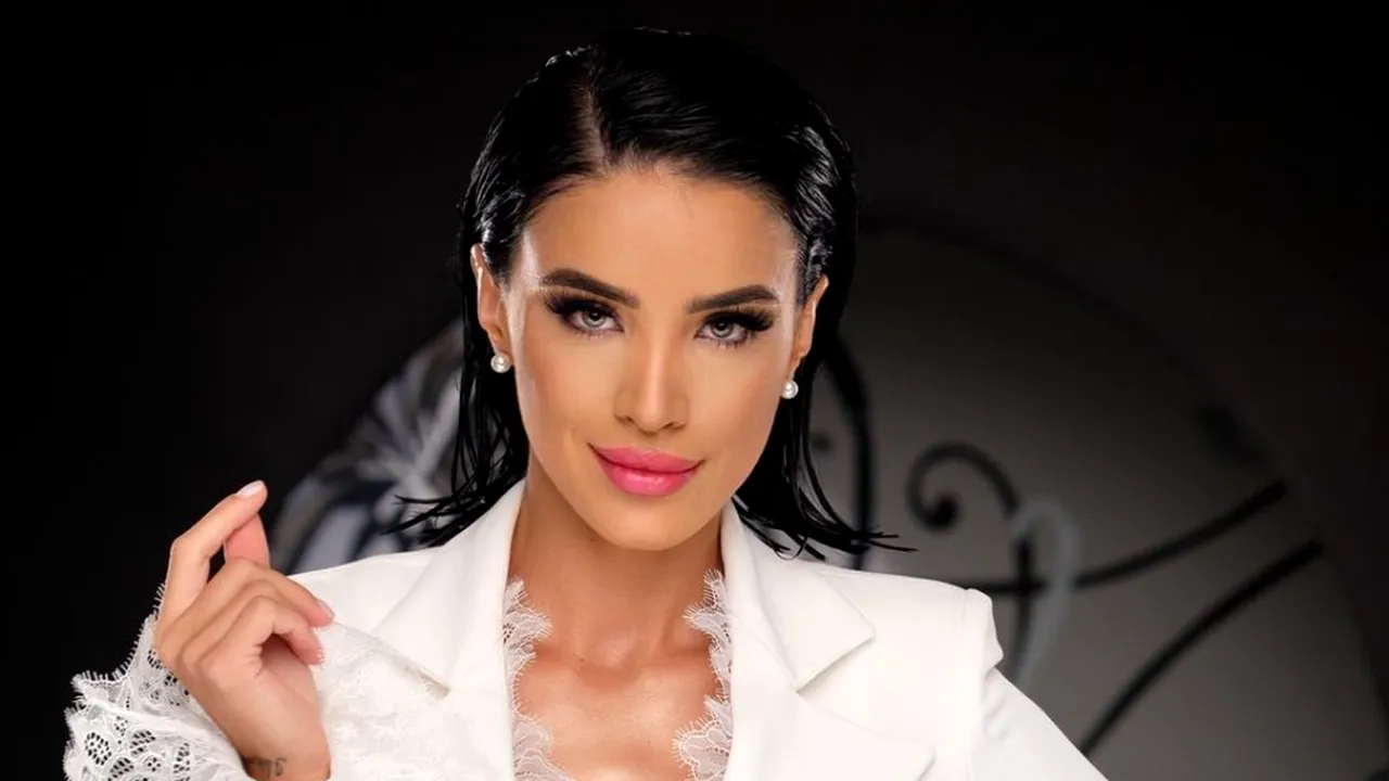 Adelina Pestrițu a strălucit pe covorul roșu la gala People's Choice Awards, unde a fost premiată