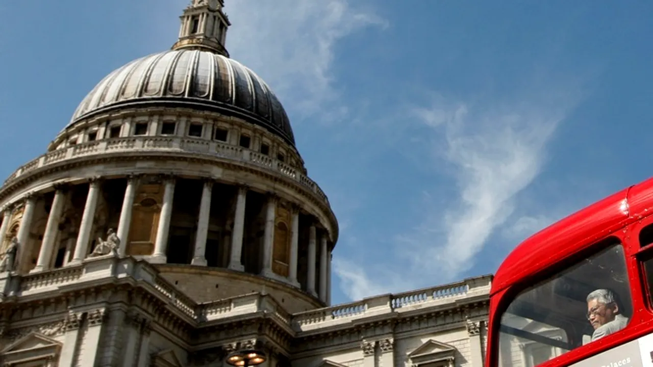 The Observer: Cum se întorc restricțiile impuse lucrătorilor imigranți împotriva Marii Britanii