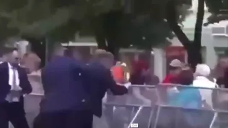 MOMENTUL în care premierul Slovaciei, Robert Fico, este împușcat. Imaginile surprind panica și haosul din timpul atacului