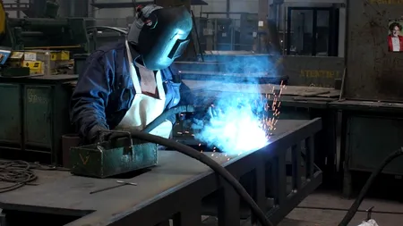 Prețurile producției industriale au scăzut cu 0,2% în iunie față de mai