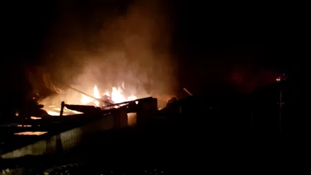 SUNTEM CU GÂNDUL LA VOI. Militarii români ne apără de foc și pară. Pe ei cine-i apără când le este mai greu?