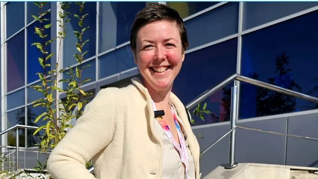 O britanică stabilită în România a povestit de ce a ales să rămână aici: „Oamenii sunt PRIETENOȘI, călduroși și săritori. Este pe sufletul meu”