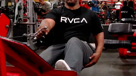 Cum arată omul care a făcut 2 milioane de flotări și 6 milioane de abdomene. FOTO 