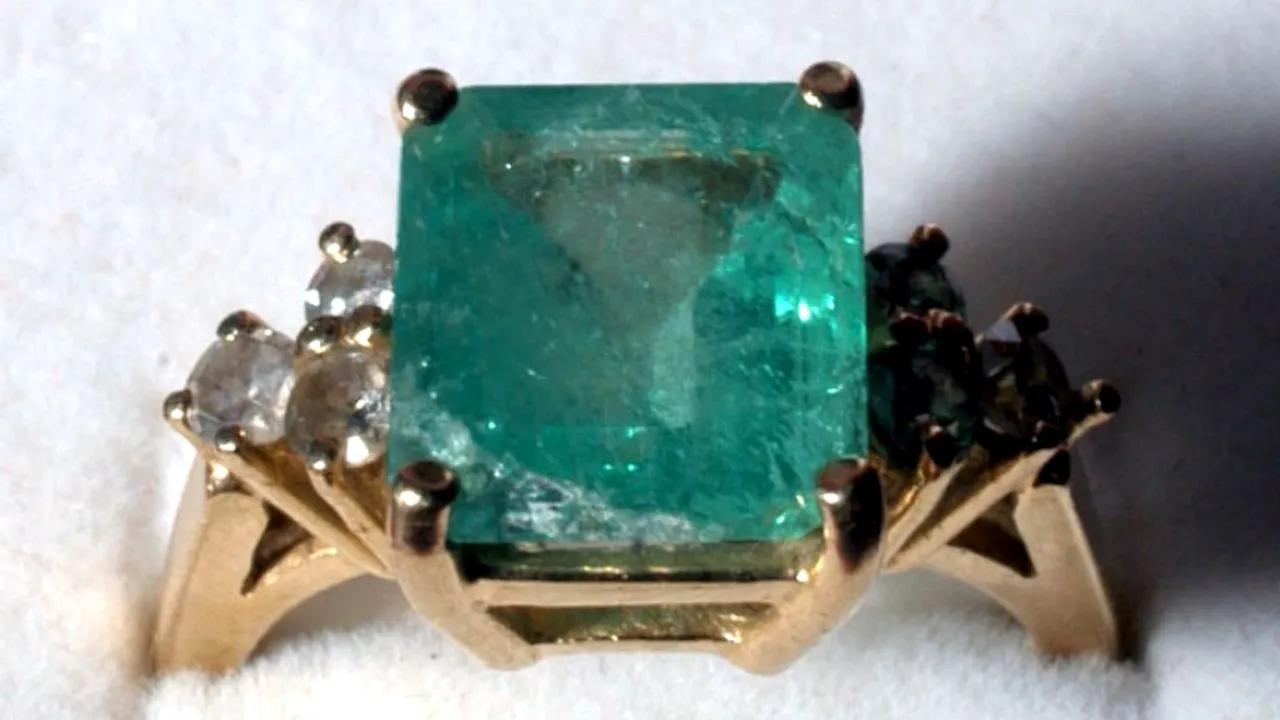 S-a decis culoarea anului 2013