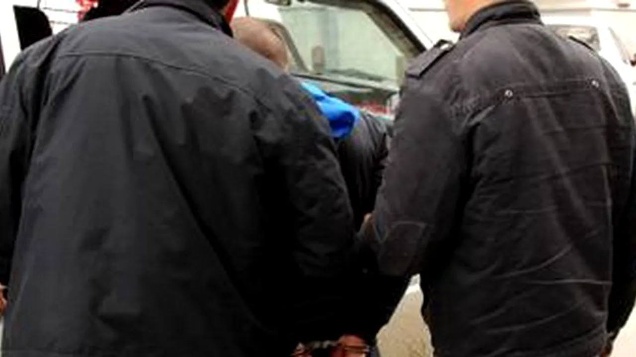 În urmă cu un an și nouă luni, judecătorul Podea din Prahova lua O ȘPAGĂ de 3.000 de lei. Decizia DEFINITIVĂ dată azi de instanță