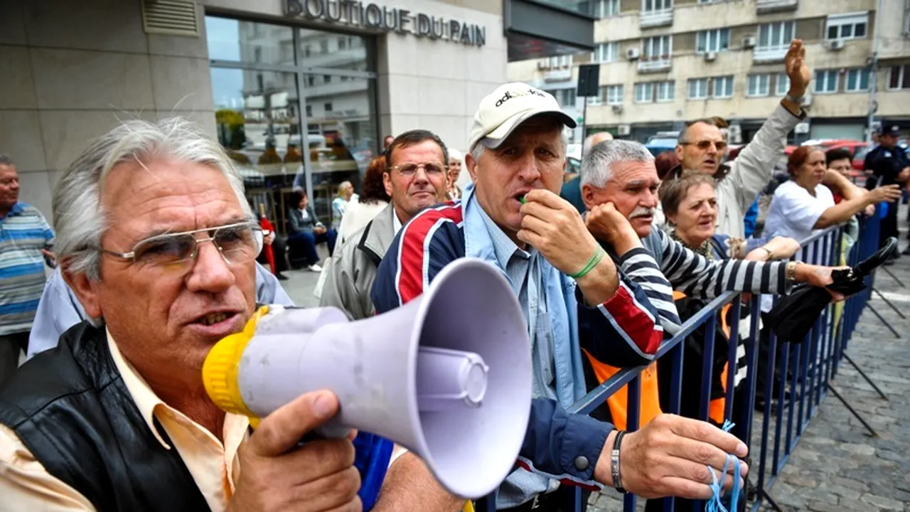 Dacă nu aduce bani din altă parte, statul poate plăti doar 480 de lei din pensia medie de 800 de lei în 2015
