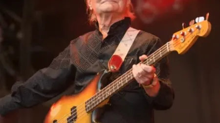 Unul dintre veteranii rock-ului a murit la vârsta de 76 de ani, după ce a căzut pe scări