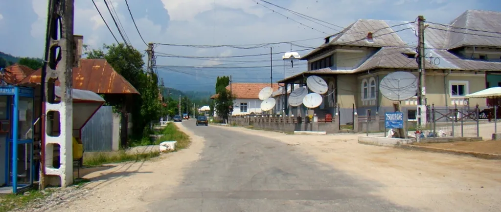Românii au refuzat să muncească pentru salariul minim la această fabrică de textile deschisă în Bărbătești-Vâlcea. La scurt timp, patronul a primit un telefon din partea Ambasadei Republicii Bangladesh