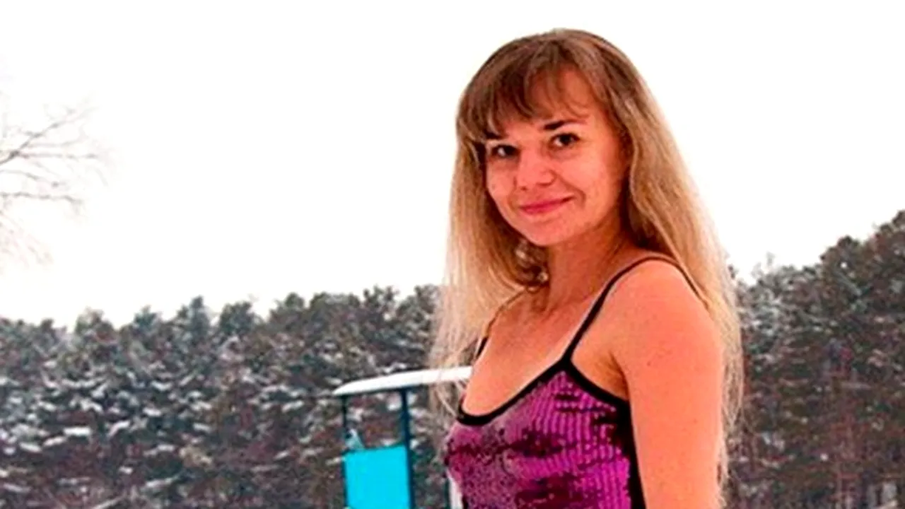 O profesoară și-a dat demisia din cauza unei imagini pe care a postat-o pe internet: Șefa mi-a zis că mă îmbrac „ca o prostituată