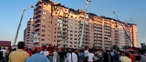 Oamenii rămași fără case după incendiul din Confort City, cazați la hotel sau la apropiați