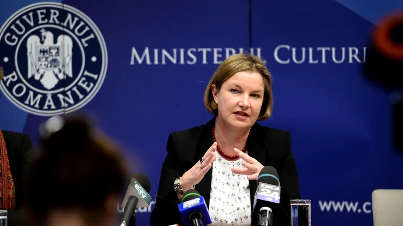 Scurtul mandat la Ministerul Culturii al Csillei Hegedus