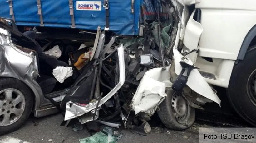 Accident grav în Bacău. Un TIR a lovit un autoturism. Bilanț: 7 victime, dintre care 3 rănite grav