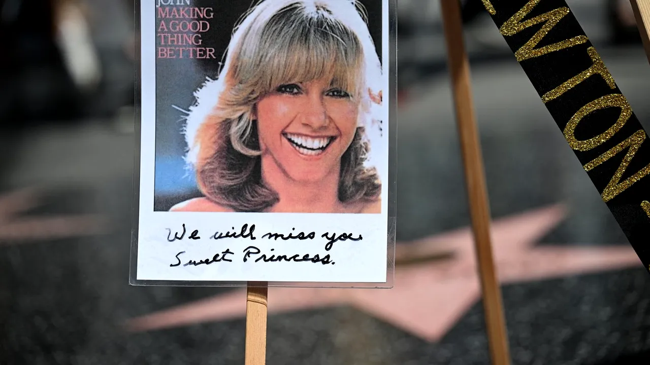 Olivia Newton-John, vedeta muzicii pop și a filmului „Grease