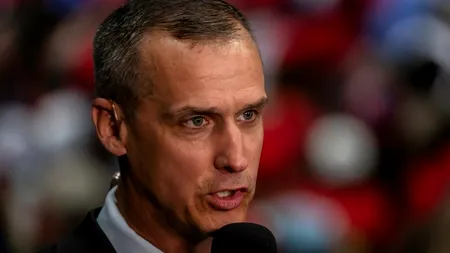 Un consilier al lui Donald Trump a fost diagnosticat cu COVID-19