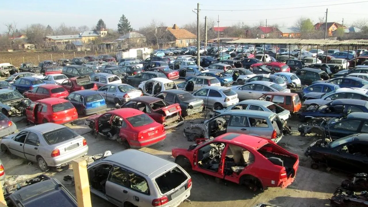 CLUJ-NAPOCA. Piesa ”vedetă” a autoturismului care a atras, în ultimele luni, autorii de furturi. Mecanic: ”În interior sunt materiale prețioase: platină, aur şi încă vreo două componente foarte costisitoare”