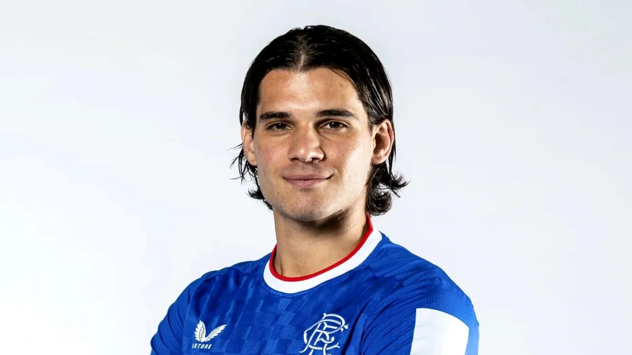 Turcii anunță TRANSFERUL lui Ianis Hagi! Fiul „Regelui” semnează cu Galatasaray, echipa unde tatăl său a scris istorie