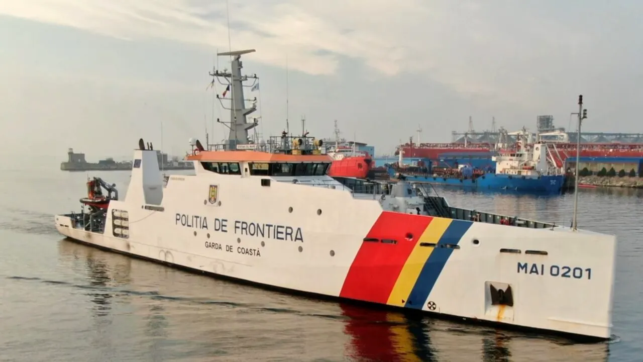 Trei pescadoare depistate la pescuit ilegal în apele României din Marea Neagră. SURPRIZĂ: ce pavilion au navele!