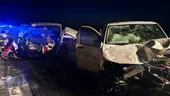 Accident între două microbuze pe A1, în județul Arad: 10 victime transportate la UPU
