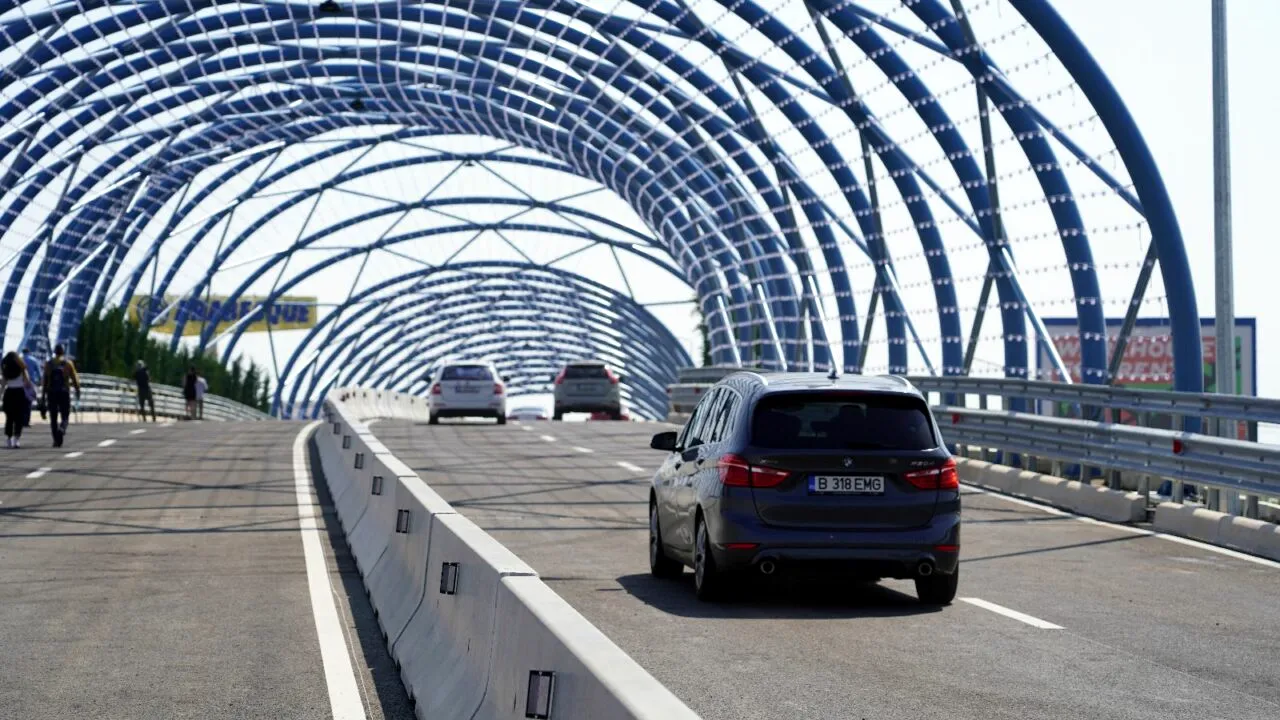 GALERIE FOTO | Cum arată noul pasaj spre mare, deschis în Sectorul 3, la intrare pe A2. A fost construit într-un an