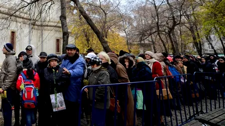 5.000 de credincioși la Mănăstirea Curtea de Argeș, la moaștele Sfintei Filofteia