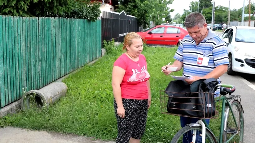 Mai mult de 12.000 de români au primit pe cardurile sociale prima tranşă din ajutorul de 250 de lei
