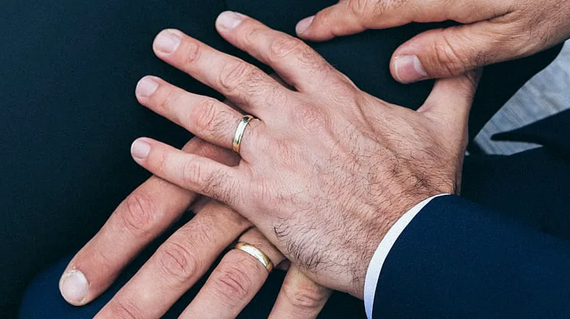 Căsătoriile gay, trecute în Constituție! Victorie zdrobitoare pentru cuplurile homosexuale
