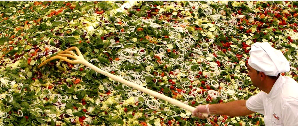 România a intrat în Guinness World Records cu cea mai mare salată din lume