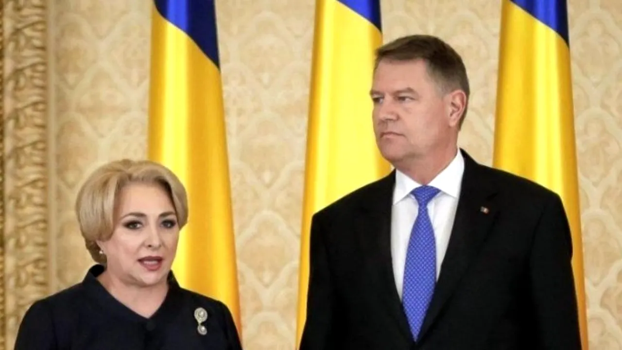 Executivul cu două rânjete