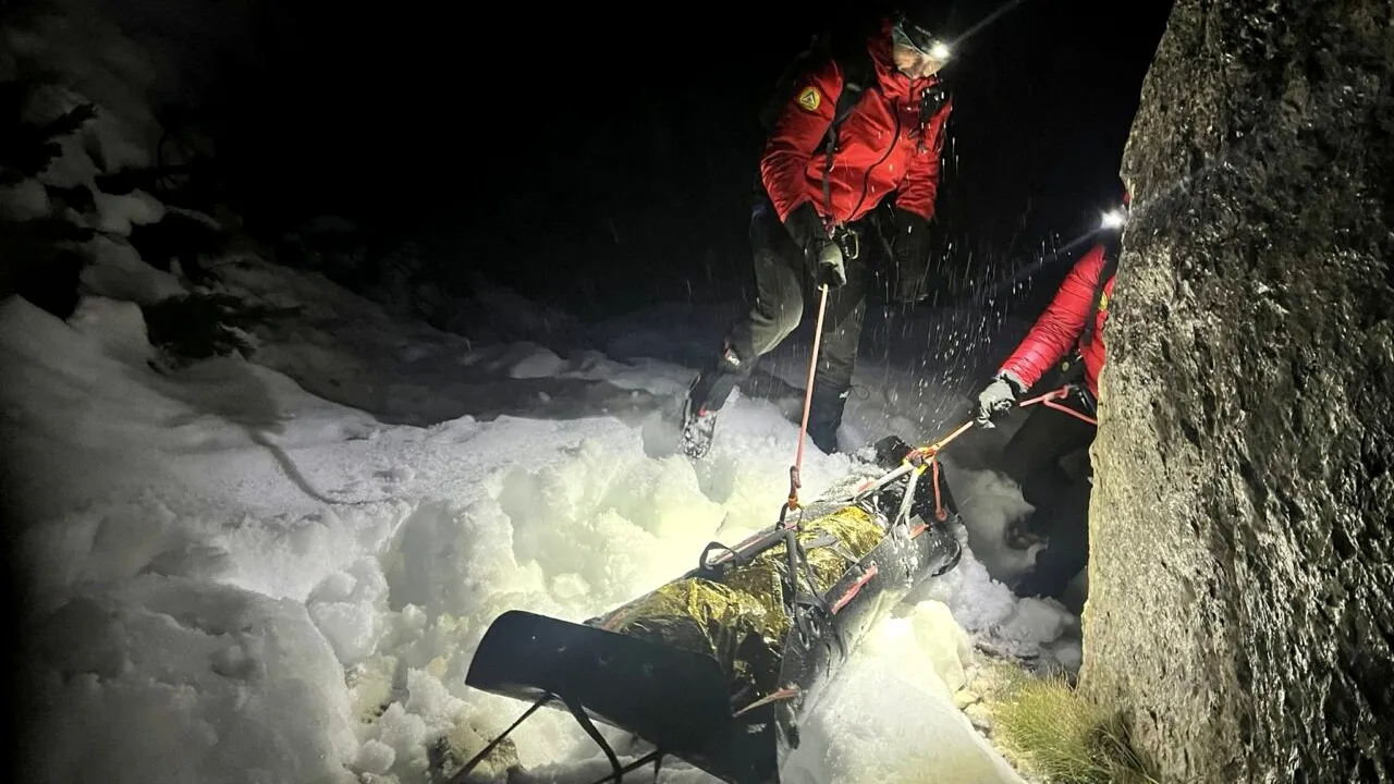 O turistă din București a MURIT în zona „La Lanțuri” din masivul Piatra Craiului. Cum s-a întâmplat tragedia