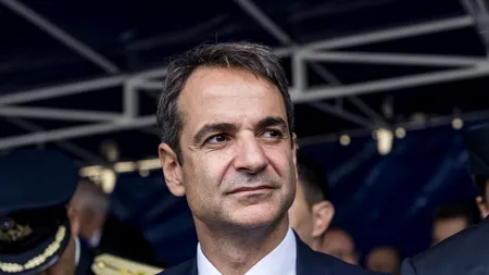 Premierul grec promite un centru permanent pentru refugiați în insula Lesbos