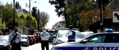 O poliţistă a fost ucisă cu un cuţit într-un comisariat din regiunea Parisului. Procuratura anti-terorism deschide o anchetă