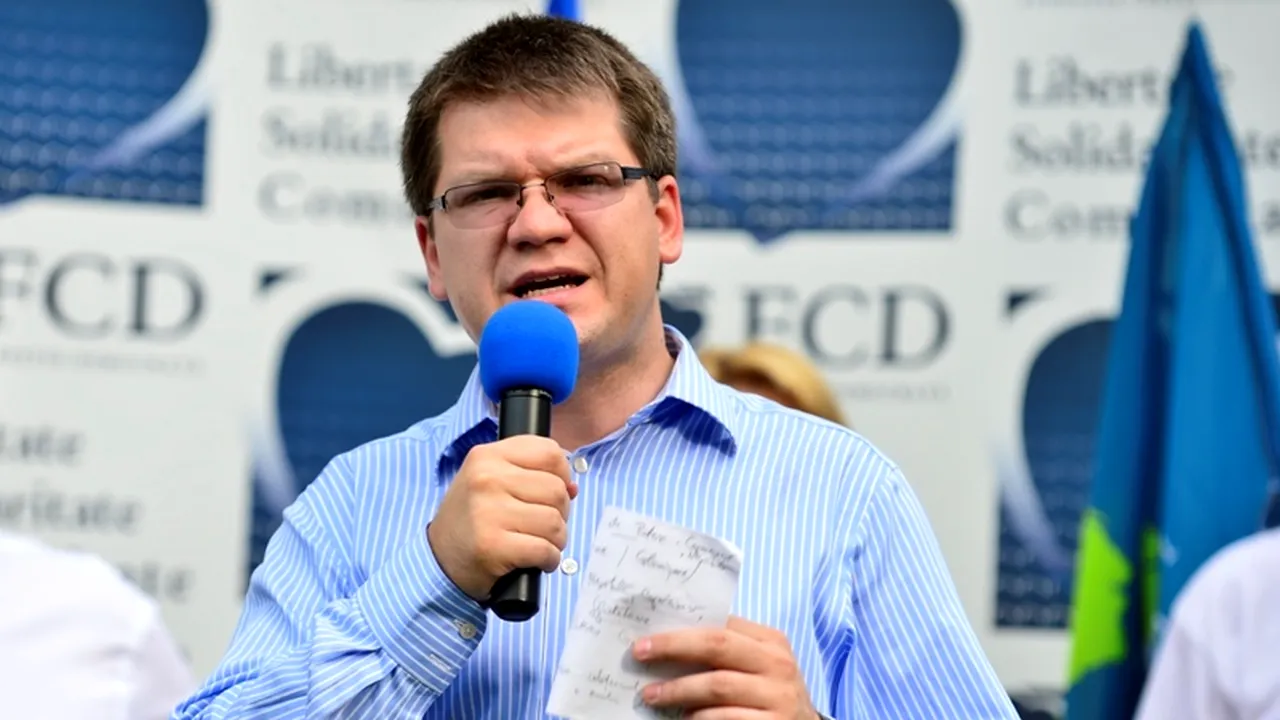 Orban i-a semnat adeziunea la PNL lui Mihail Neamțu: Nu mai recidivez, nu recit nicio poezie fascistă