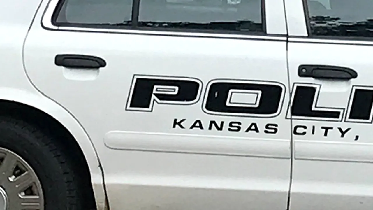 Patru persoane au fost ucise în urma unui atac armat care a avut loc într-un bar din Kansas