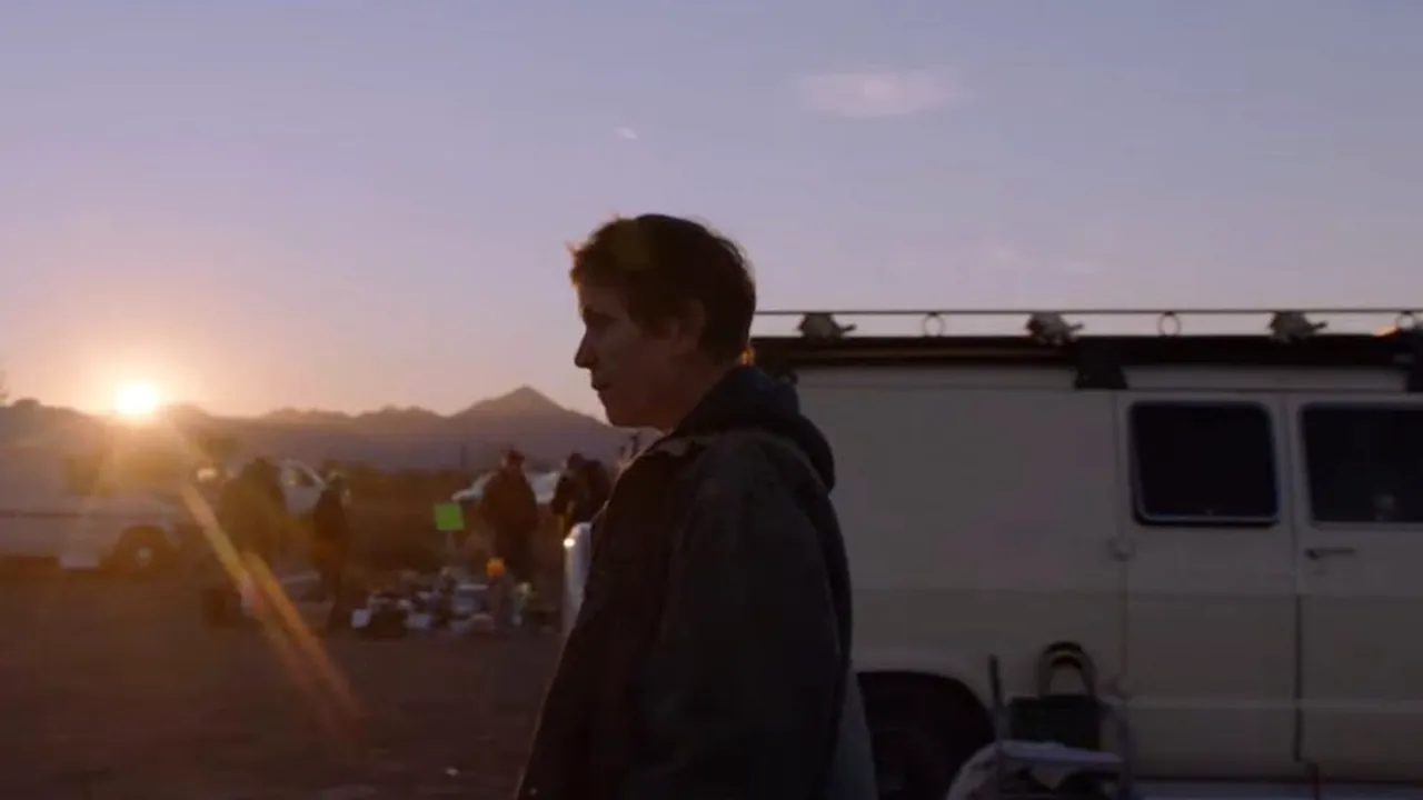 „Nomadland”, Leul de Aur la Festivalul de la Veneția. Regizoarea Chloé Zhao s-a impus cu roadmovie-ul în care joacă Frances McDormand