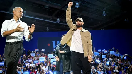 Barack Obama o susține pe Kamala Harris pe ritmuri de RAP. Fostul președinte a cântat o piesă a lui Eminem la un eveniment de campanie