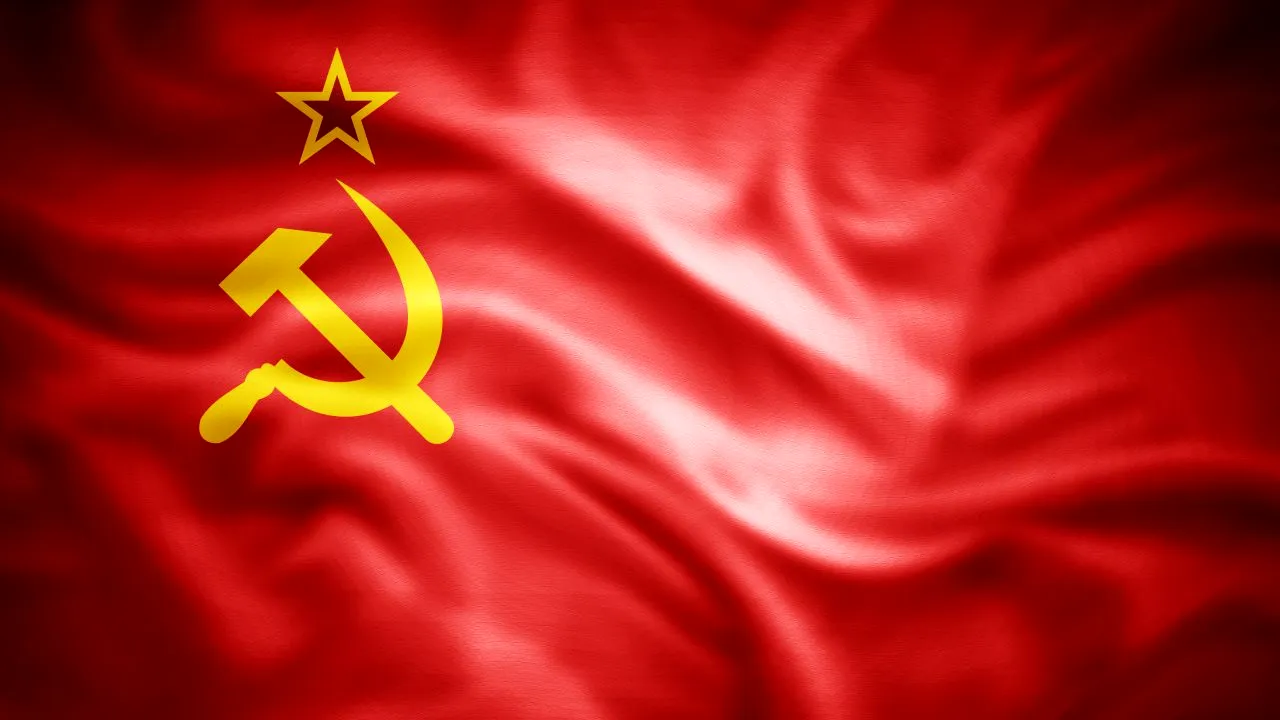 Peste 60% dintre ruși regretă destrămarea URSS