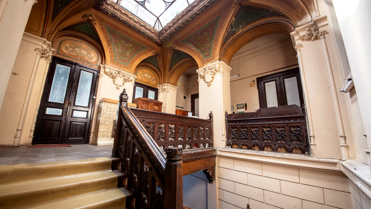 Clădiri din România, SCUTITE de taxe și impozite. Parlamentul a adoptat noile modificări la Codul Fiscal, care acum merg la promulgare