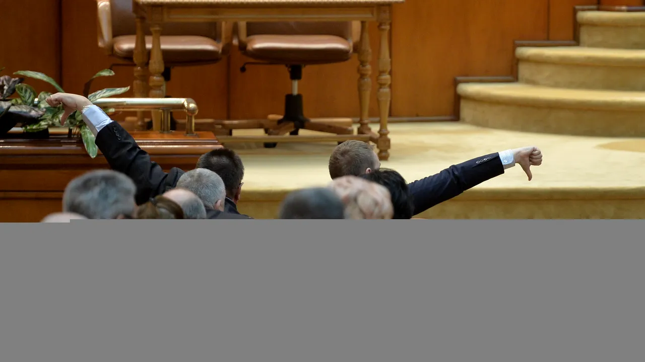 Parlamentarii care și-au pus semnătura pe proiectul pentru SUPERIMUNITATE bat în retragere. „Una s-a discutat, alta s-a depus la Parlament