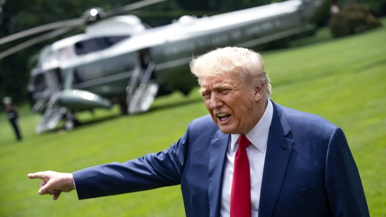 Donald Trump, mesaj după incidentele VIOLENTE de la Los Angeles. „Guvernatorul extrem de incompetent ar trebui să ne mulțumească”