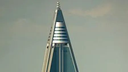 Primele imagini din interiorul hotelului Ryungyong, a cărui construcție a durat 26 de ani. VIDEO