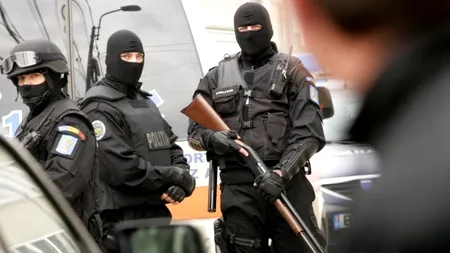 Bătaie ca-n Vestul Sălbatic la Buhuși. Au scos topoarele și „tot arsenalul unei răscoale”
