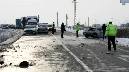 Accident grav în Argeș, doi copii și tatăl lor sunt răniți